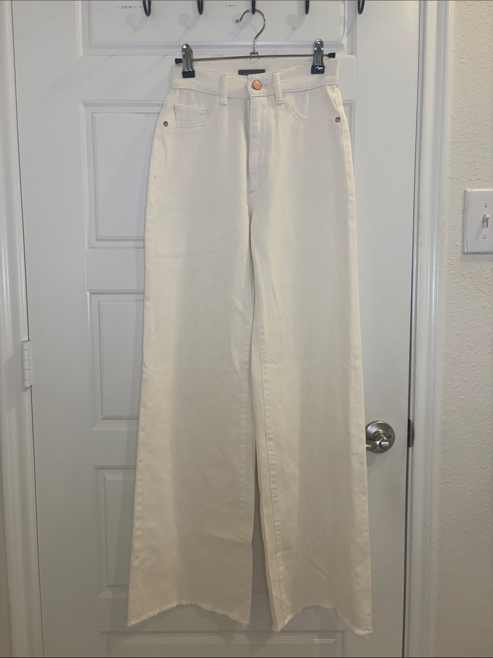 DL1961 Hepburn Wide Leg High Rise Jeans Eggshell Size 24